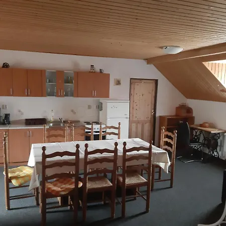 Ferienhaus Aparthouse U Hajneho Bedricha Harrachov