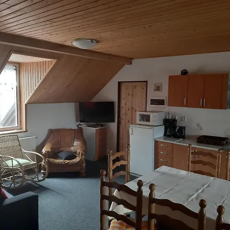 Aparthouse U Hajneho Bedricha Ferienhaus *